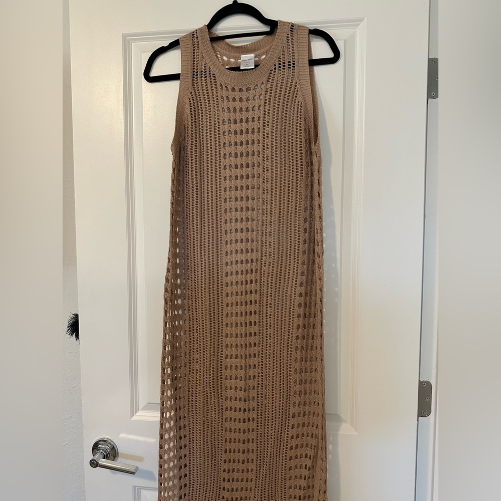 Elegant swim suit cover knit